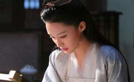 对于西汉皇帝刘骜来说，皇嗣有后宫的赵氏姐妹重要吗？