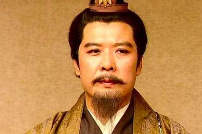 曹操至死没称帝，为何看似忠厚的刘备却敢称帝呢？