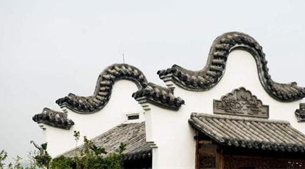 在聚族而居的村落中，古代建造的马头墙有哪些种类？