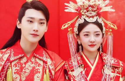 《双世宠妃3》曲小檀有几个身份？曲小檀三重身份介绍