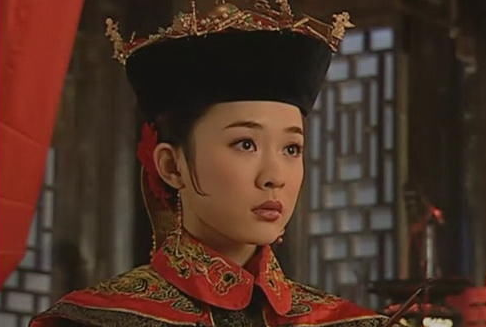 历史上唯一穿龙袍下葬的女人是谁？