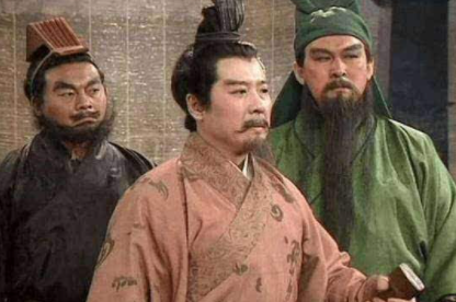 刘备的一生都有哪些改变他人生的贵人呢？