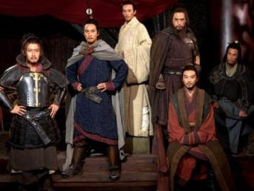 巨鹿之战中，项羽是如何扭转局势的？他用了什么方法？