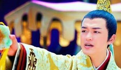 在刘贺被霍光扶持称帝之后，史书又是怎么记载这27天？