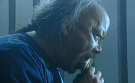 和珅跌倒,嘉庆吃饱 嘉庆后来为何才明白父亲遗言