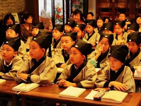 古代没有汉语拼音 小孩子是如何识字的