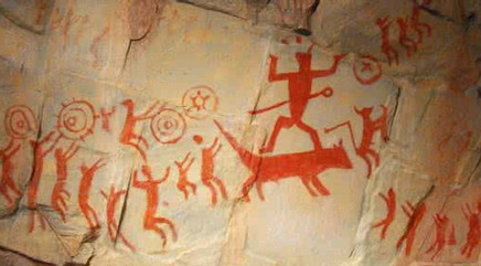 在一些历史文献和地方志中，中国岩画有着哪些分布特征？
