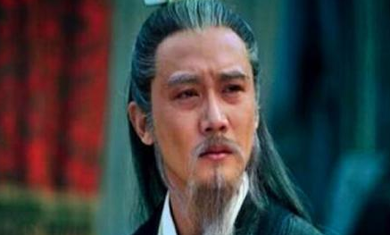 诸葛亮对赵云之死只是哭一下，为何对张苞却是晕厥过去？
