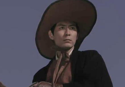 李元芳和曾泰谁的升官速度更快呢？