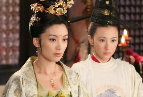 李隆基带来了开元盛世和安史之乱，该如何评价他呢？