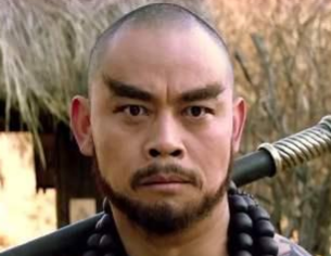 在梁山上，除了宋江握有实权还有哪位好汉权力也大？