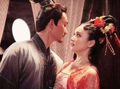 嘉庆皇帝上位之后 嘉庆是对待乾隆剩下的妃子的