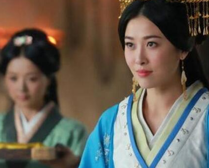 古代女子不能轻易出门 她们会在房间里做些什么