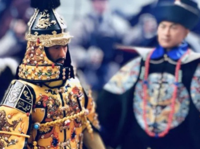 八旗旗主到底有多威风 和珅见到他们为什么还要下跪