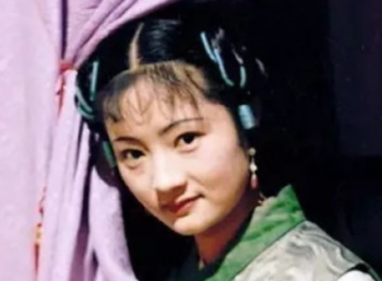 红楼梦中王夫人将玉钏儿留在身边，是为何？