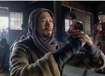 水浒抓中杨志要杀牛二的原因是什么？