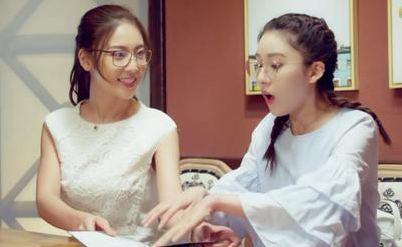 《而你刚好发光》剧情主线是什么？主角人设如何？