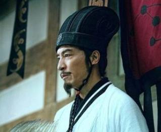 三国时期董允在蜀汉是什么地位？一生都经历了什么