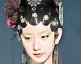 红楼梦中贾宝玉为何会子秦可卿的房间里梦游太虚幻境？