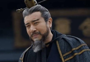 历史上的曹操和甄宓到底有什么关系？