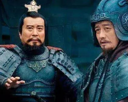 袁术敢率先称帝 袁术到底靠的是什么