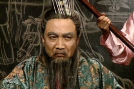 华佗只是个医生，为何曹操非要杀他呢？