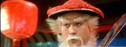 鳌拜：康熙帝早年辅政大臣之一，前期号称“满洲第一勇士”