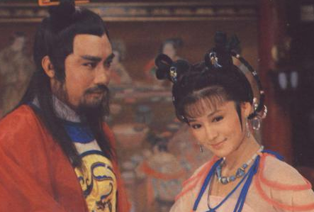 秦王赢政和樊於期是什么关系？他们之间有什么深仇大恨