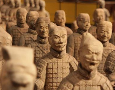 秦始皇陵中的兵马俑，为什么都没有戴头盔？