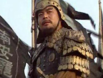 庞德与赵云相比谁的实力更强？他们能打几个回合？