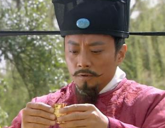 宋江可以咸鱼翻身靠的是什么？高俅蔡京帮了不少忙