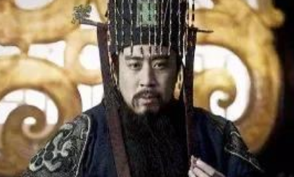 秦始皇统一天下之后 秦始皇为什么不给自己的儿子封王