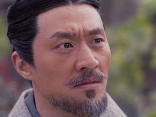 秦始皇即位后，背叛秦国的三人分别是谁？结局如何？