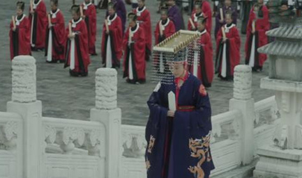 刘娥垂帘听政十几年未曾称帝，但她又为什么要穿龙袍？