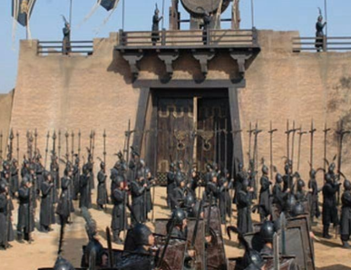 两宋之间存在的伪楚政权是谁建立的？与北宋的灭亡有什么关系？