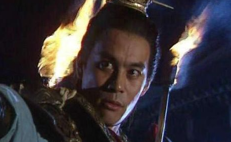 历史上的吕布是怎样的人？智谋不低于刘备