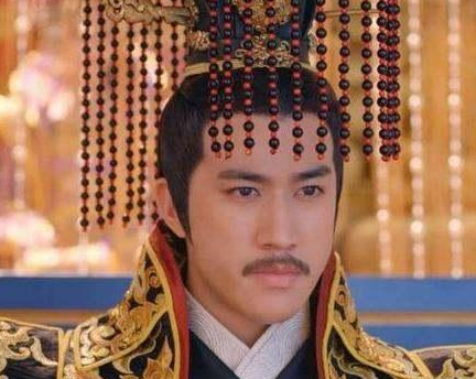 武则天和李贤之间发生了什么 武则天为何要逼死他