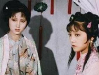 紫娟为何要让黛玉留神宝玉？为这对痴男怨女愁死了！