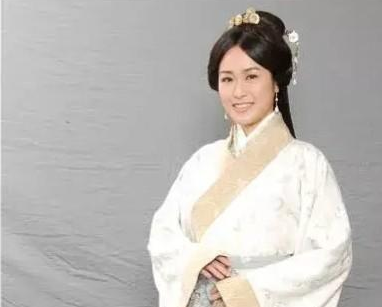 黄月英身为诸葛亮的妻子 黄月英真的是一个丑女吗