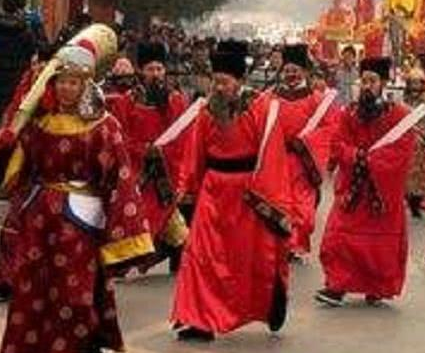 同样都是使用方天画戟 这件武器到底是什么样的