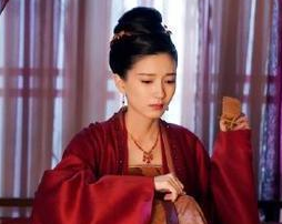 曹皇后为何得不到宋仁宗的喜爱？曹皇后与张贵妃之间有什么冲突？
