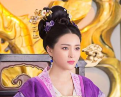 刘娥是如何平衡用权与专权的？她受到了哪些制约？