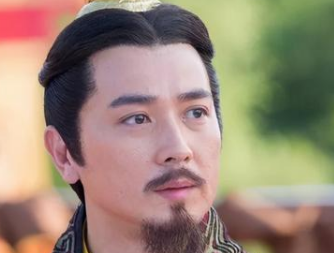 齐桓公和晋文公相比其他三位春秋霸主，有何突出贡献？