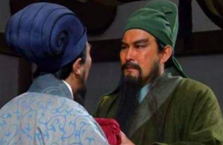 关羽死后，为何是曹操安葬了关羽呢？