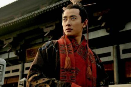 曹操和刘协到底是什么关系 曹操为什么到死都没有称帝