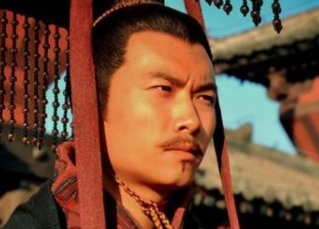 曹丕称帝之后，选择定都洛阳而不是长安的用意是什么