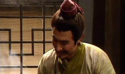 在群雄割据的三国乱世，陈登为何不能被曹操、刘备所用？