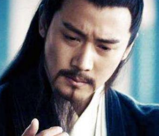 三国时期刘备最器重的人是谁？诸葛亮还是关羽？