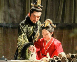 历史上，宣太后的晚年生活是怎样的？如何评价宣太后？