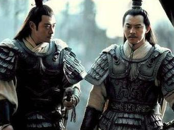 官渡之战时，刘表马腾孙策等诸侯为何没有选择偷袭曹操？